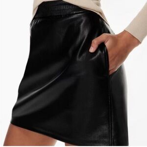 Aritzia | NWT Mini Faux Leather Skirt